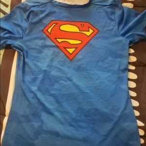 Boys under Armour shirt